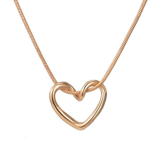 “Latido Eterno” – Collar de Corazón en Acero Inoxidable